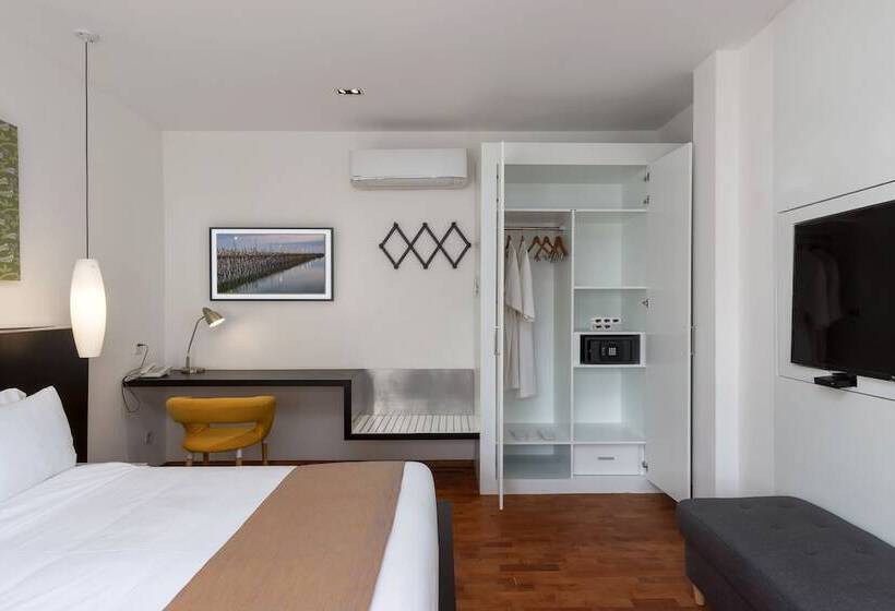 سوییت اجرایی, Tao Riverside Residence