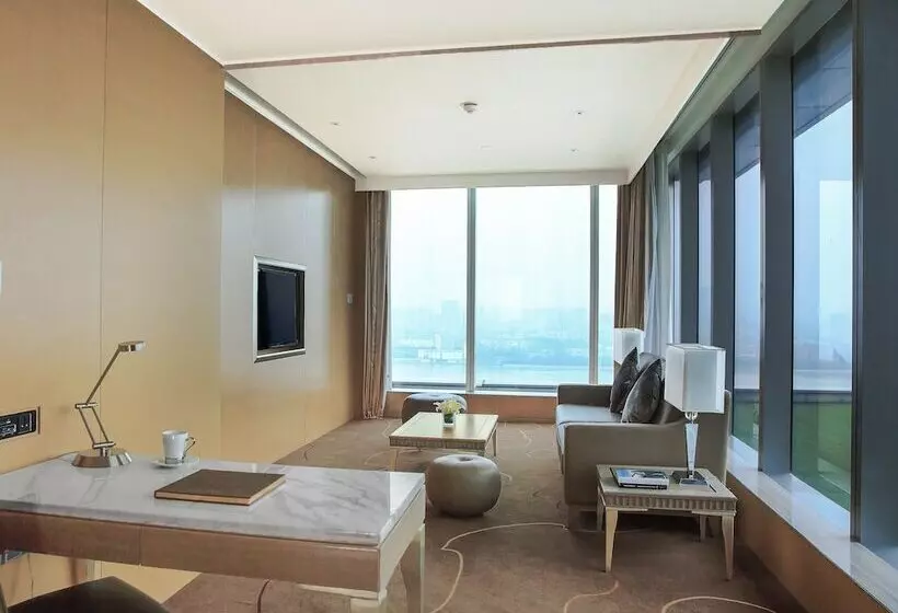 スイート, Langham Place Guangzhou   Walking Distance To Canton Fair & Overseas Buyers Registration Service