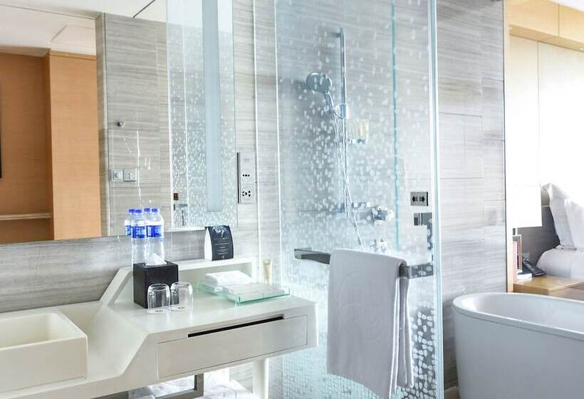 行政房间, Langham Place Guangzhou   Walking Distance To Canton Fair & Overseas Buyers Registration Service