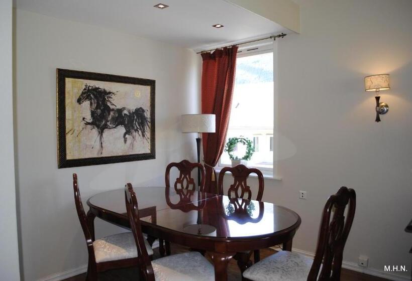 סוויטה, Nordfjord Hotell   Bryggen