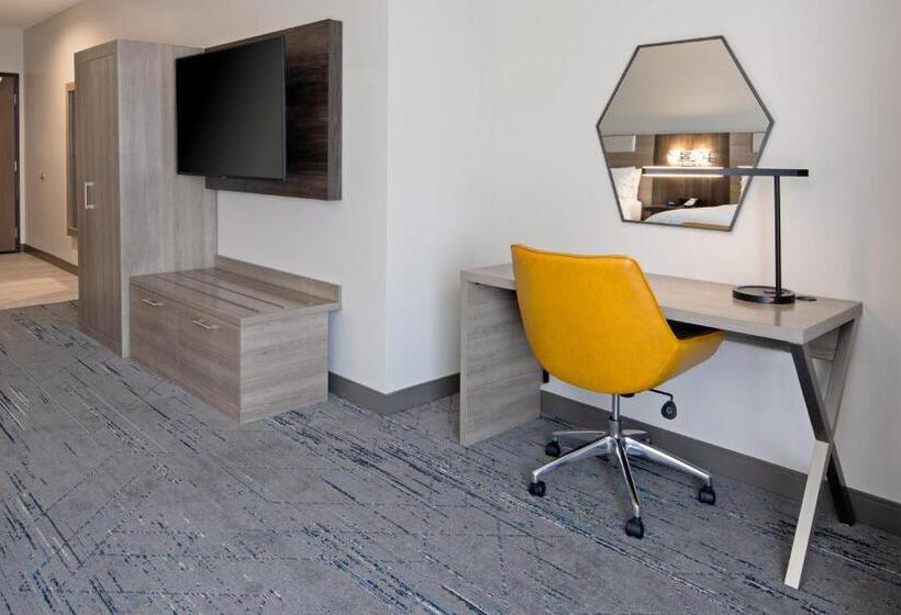 جناح لذوى الاحتياجات الخاصة, Holiday Inn Express & Suites   Valencia   Santa Clarita, An Ihg