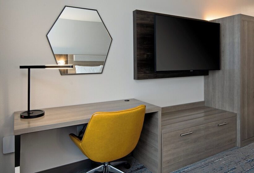 جناح, Holiday Inn Express & Suites   Valencia   Santa Clarita, An Ihg