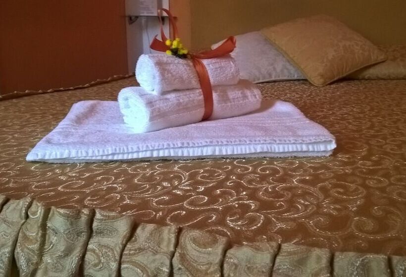 Chambre Basic, B&b La Mimosa