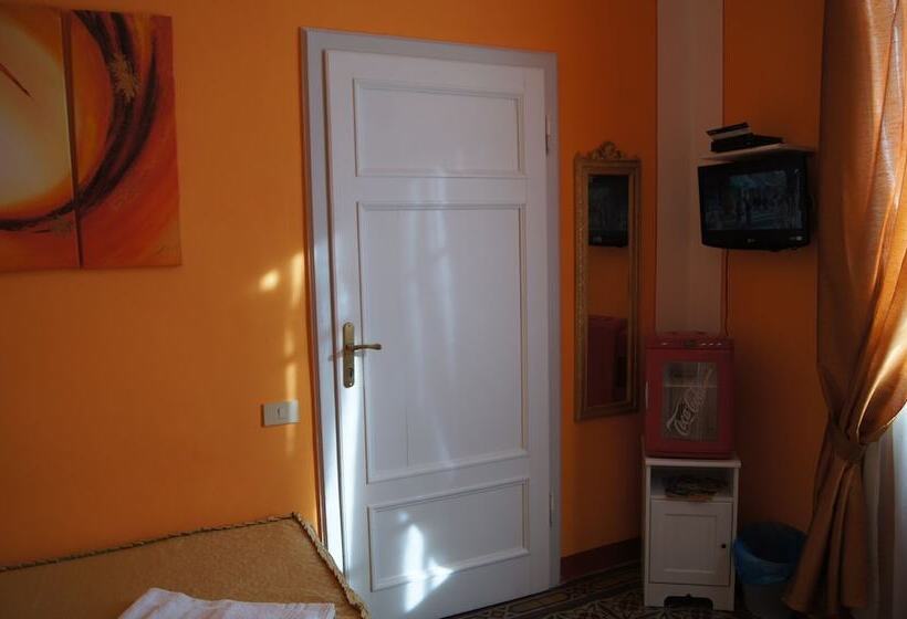 Chambre Basic, B&b La Mimosa