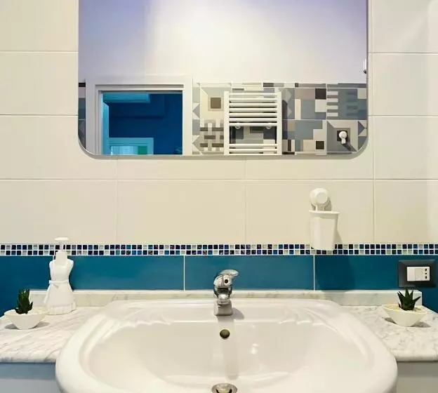 اتاق کلاسیک چهارنفره, Bed Boutique Napoli Colors