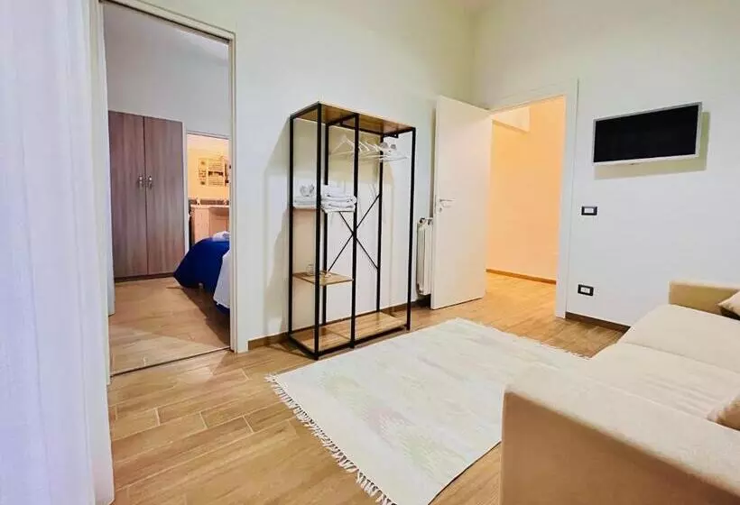 اتاق کلاسیک چهارنفره, Bed Boutique Napoli Colors