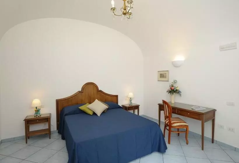 Standard Neljän Hengen Huone, Il Ducato Di Ravello