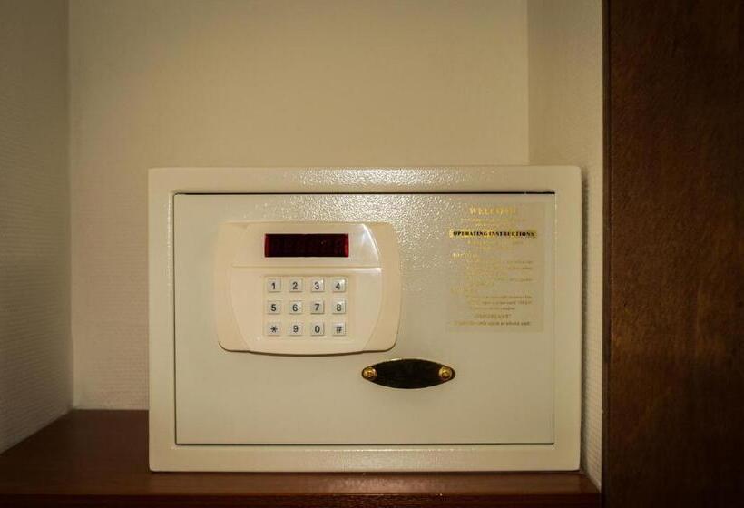 اتاق اکونومی, Amsterdam Downtown