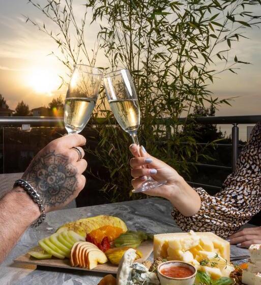 סוויטת דלוקס נוף לים, Anna Maria Paradise