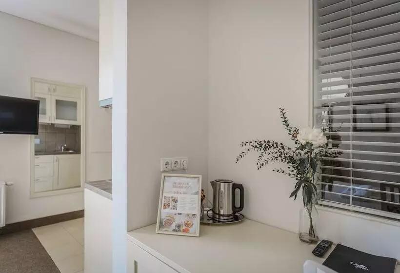 اتاق استاندارد یک نفره, Moon Garden Boutique