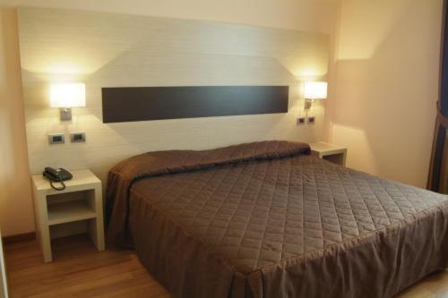 חדר סטנדרט, Arthur