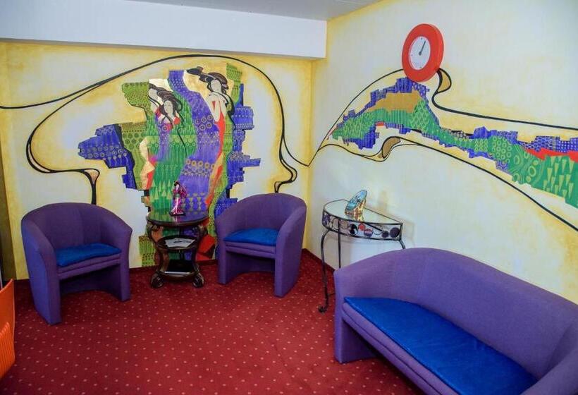 اتاق لوکس, Grand Pier  Old Town