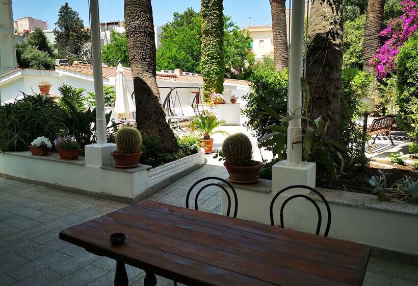 スーペリアールーム, Hieracon