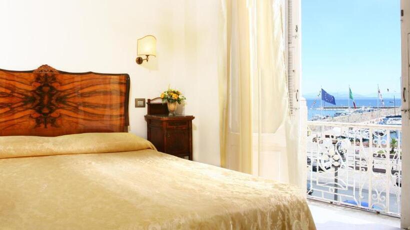 デラックスルーム, Hieracon