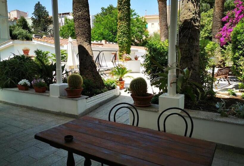 スーペリアールーム, Hieracon