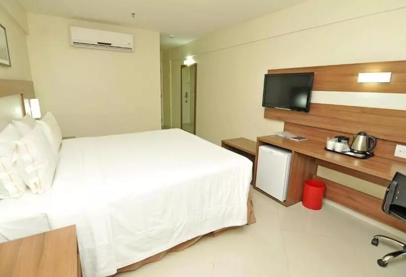 キングサイズベッドのスタンダードルーム, Holiday Inn Express Belem Ananindeua, An Ihg