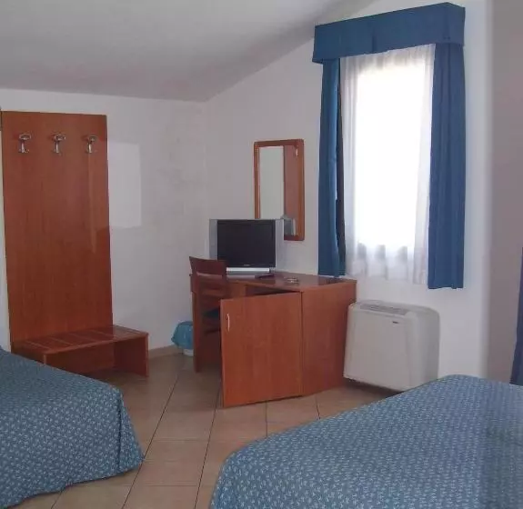 スタンダード4人部屋, Resort Isola Rossa