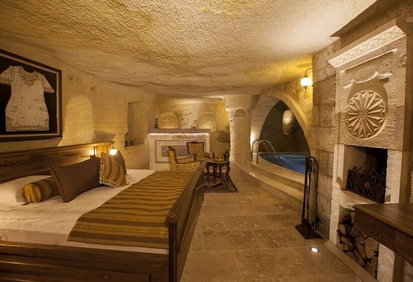 سوییت با استخر, Kayakapi Premium Caves Cappadocia