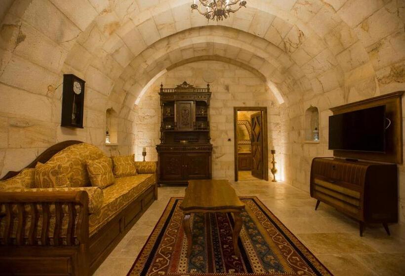 ویلای یک اتاق خوابه با استخر شنا, Kayakapi Premium Caves Cappadocia