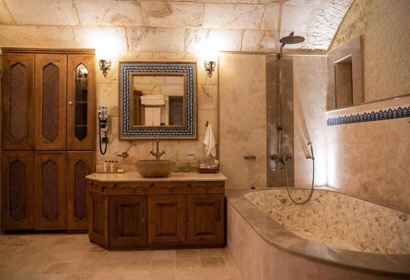 سوییت خانوادگی, Kayakapi Premium Caves Cappadocia