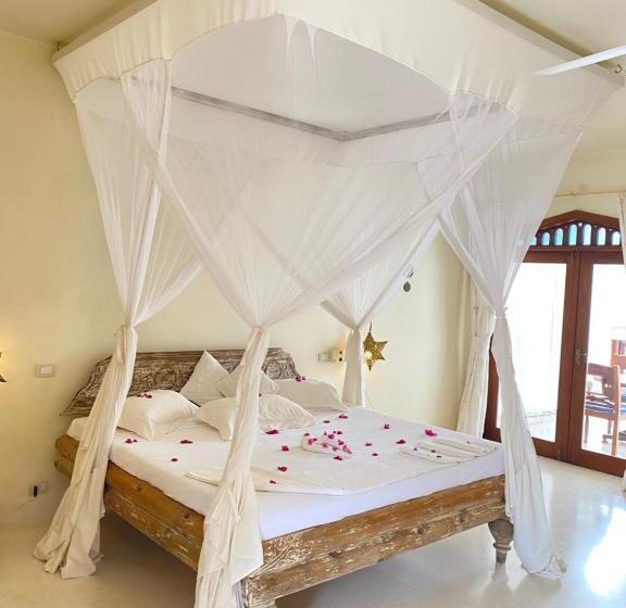 سوییت جونیور, Kilili Baharini Resort & Spa