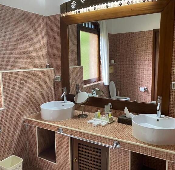 سوییت جونیور, Kilili Baharini Resort & Spa