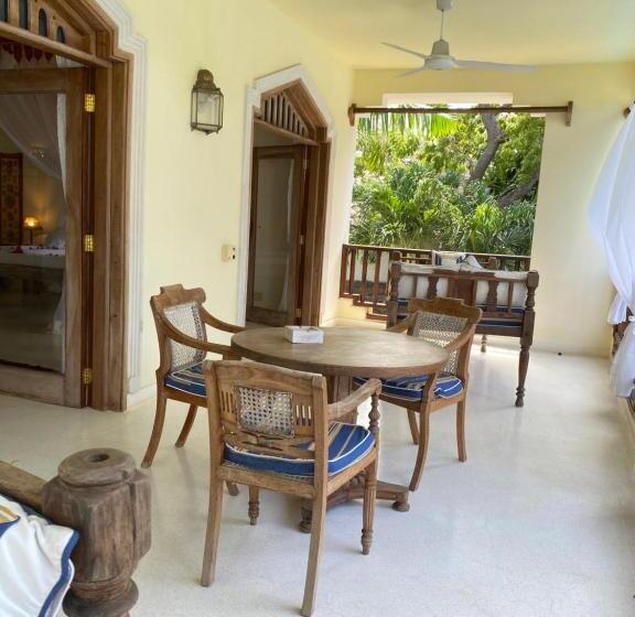 سوییت, Kilili Baharini Resort & Spa