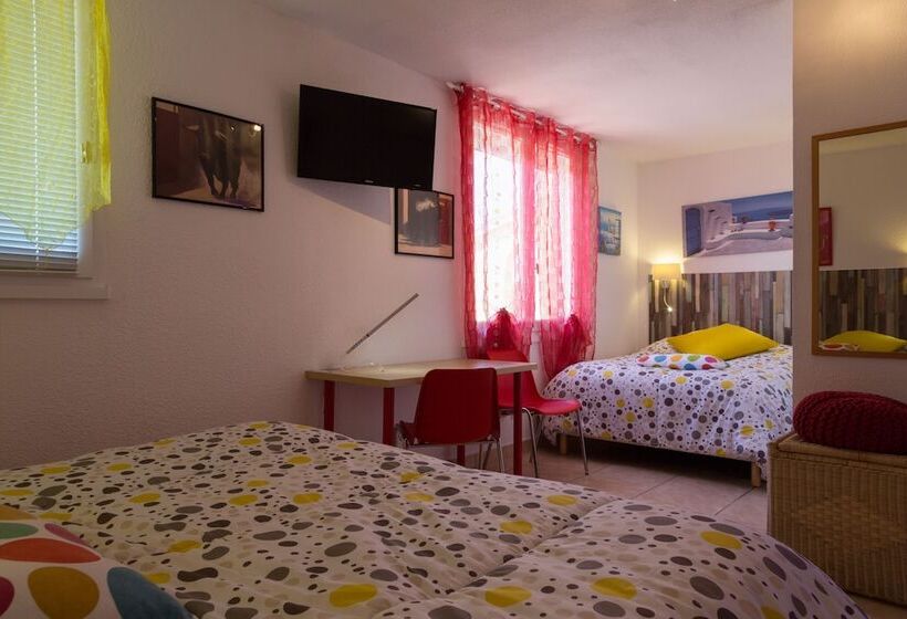 Семейный Номер, Logis Hôtel Corintel Bordeaux Est