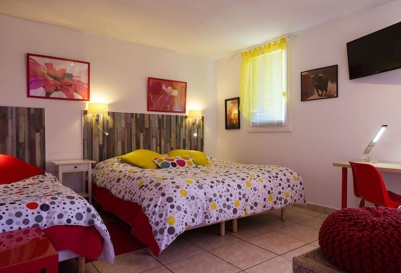 غرفة عائلية, Logis Hôtel Corintel Bordeaux Est