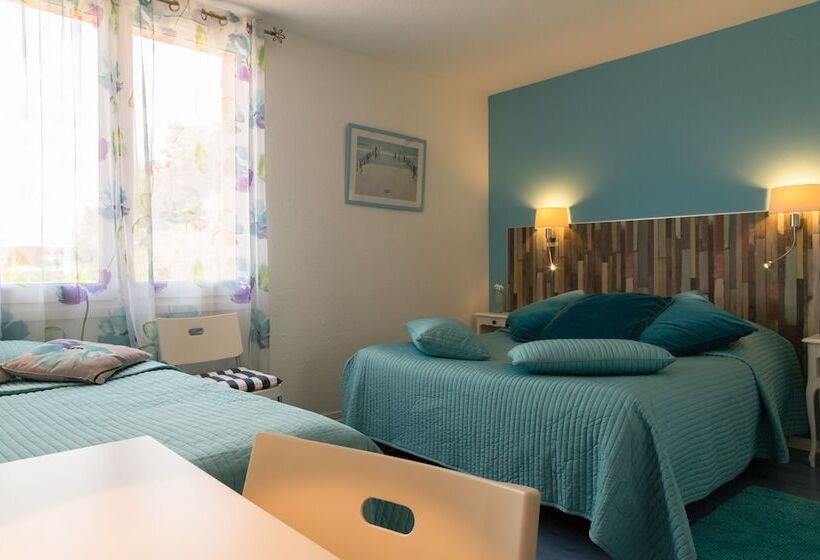 غرفة قياسية ثلاثية, Logis Hôtel Corintel Bordeaux Est