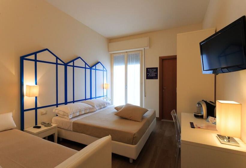 غرفة سوبيريور ثلاثية, Mini