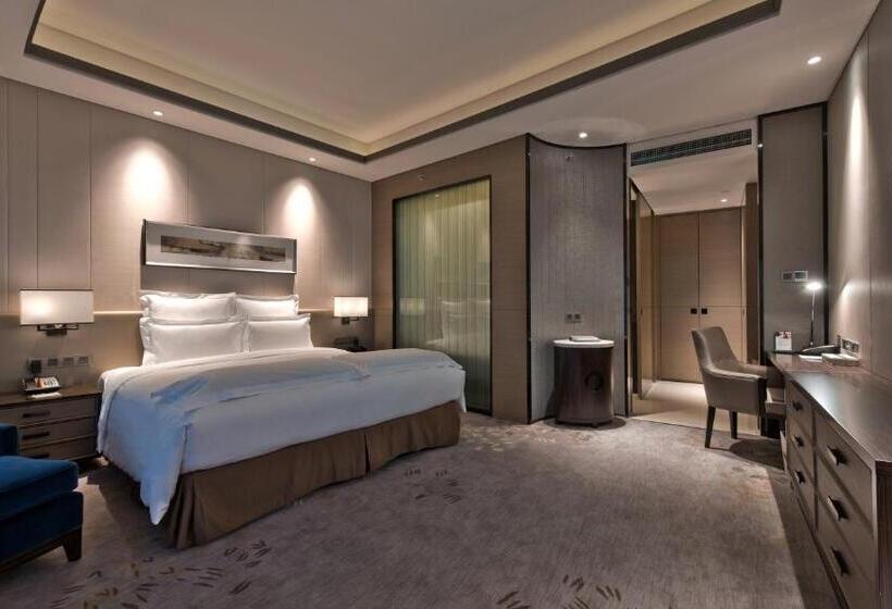 디럭스 룸 킹사이즈 침대, Pullman Shanghai South