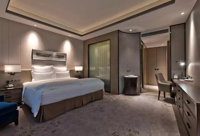 Superior-huone King-vuode, Pullman Shanghai South