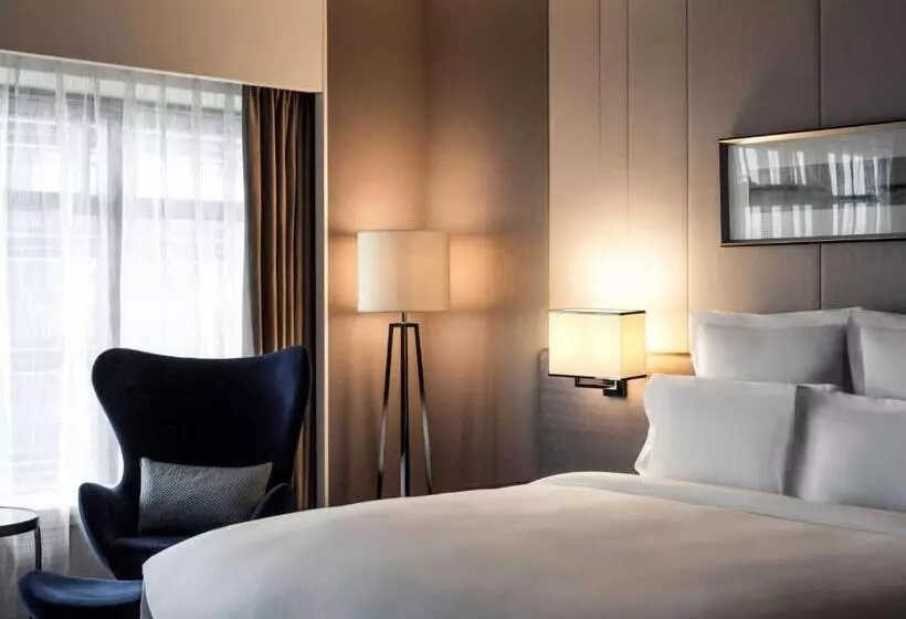 Deluxe-huone King-vuode, Pullman Shanghai South