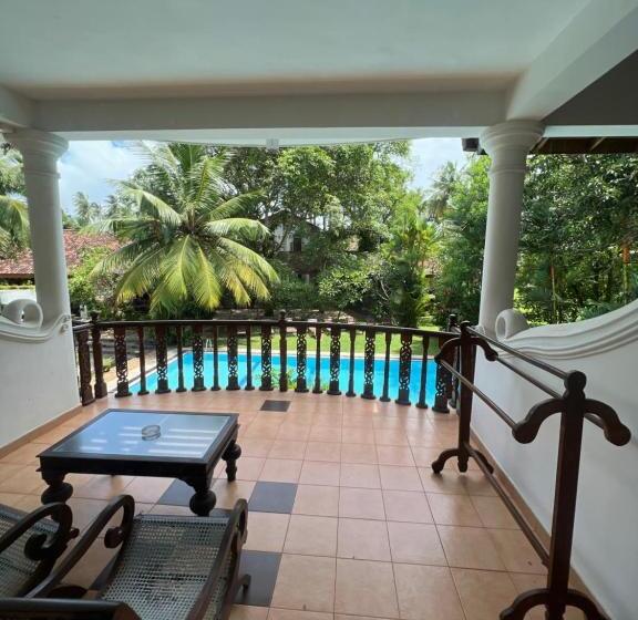 Номер Deluxe Вид на Бассейн, Sandali Walauwa