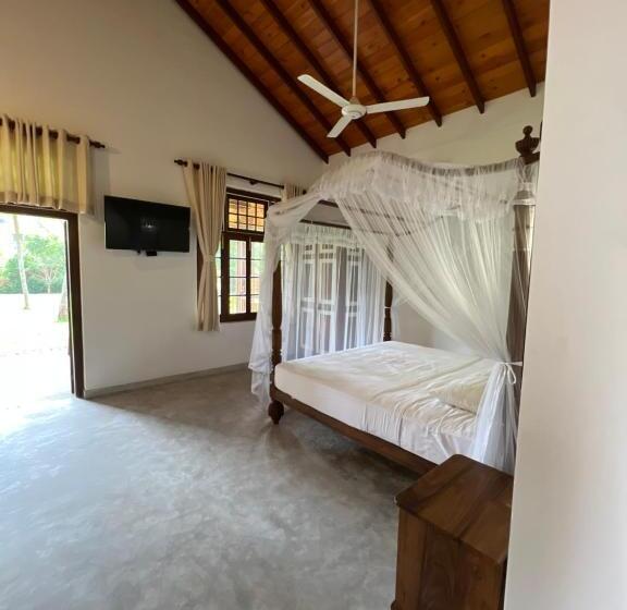 Номер Deluxe Кровать Кинг, Sandali Walauwa