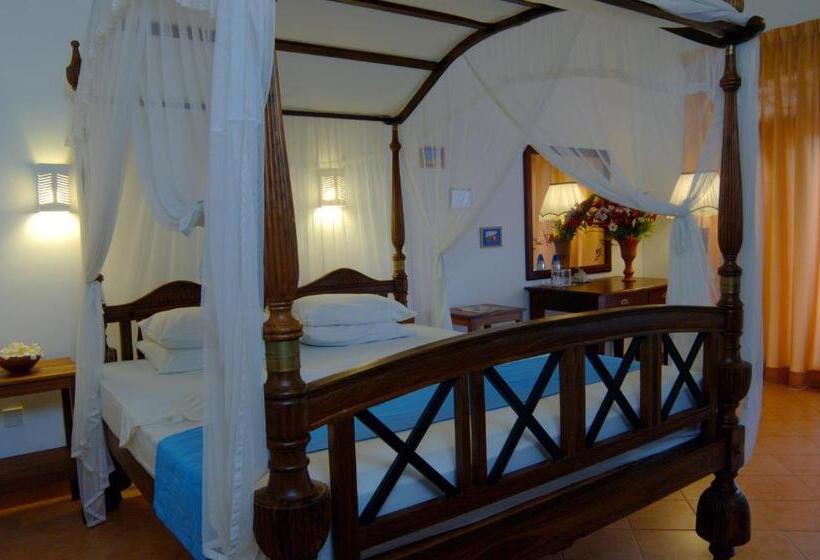 Номер Deluxe, Sandali Walauwa