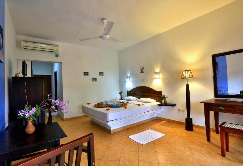 Номер Deluxe Вид на Бассейн, Sandali Walauwa