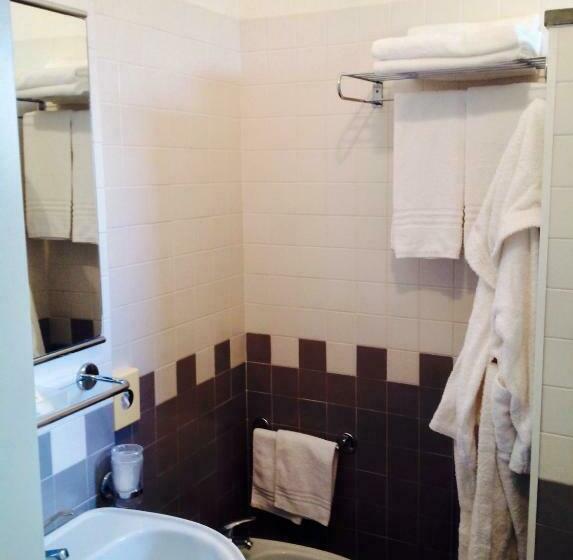 اتاق عادی, Tiffany & Resort