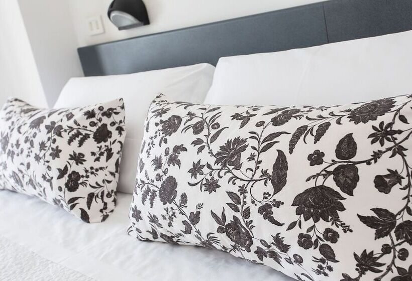 اتاق استاندارد, Tiffany & Resort