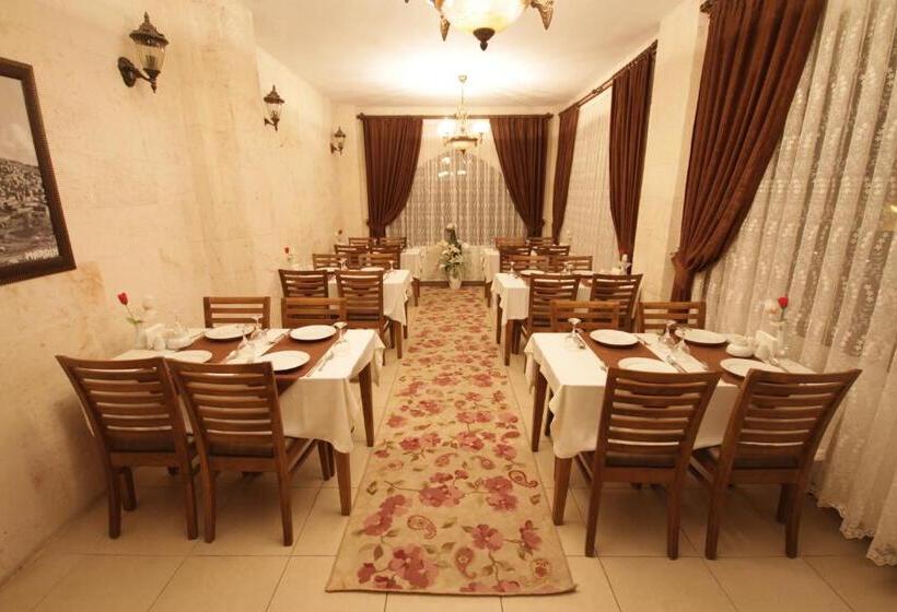 اتاق استاندارد سه نفره, Zinciriye