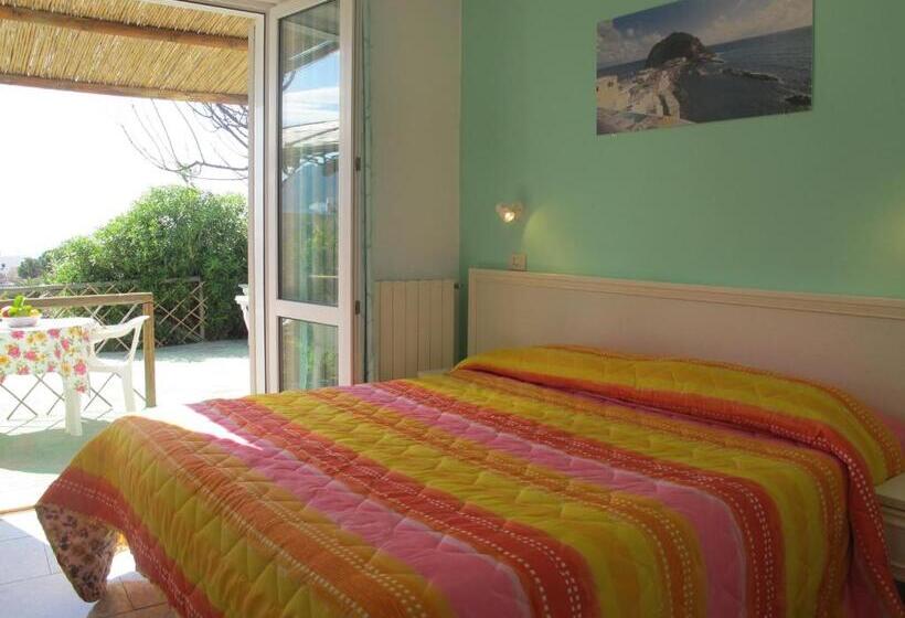 Апартаменты 1 Спальня Вид на Море, Aparthotel Villa Marinù