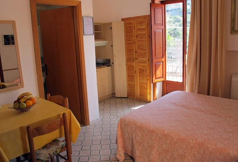 海の見えるスタンダードスタジオ, Aparthotel Villa Marinù