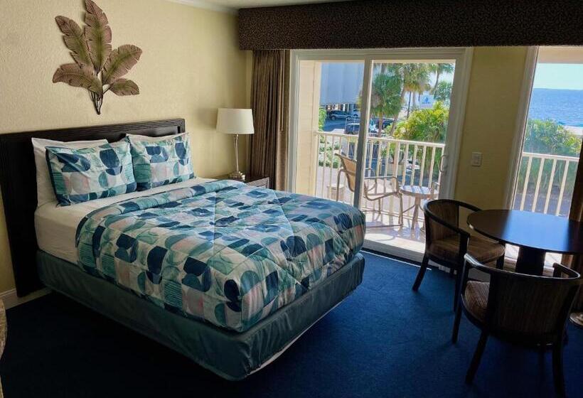 آپارتمان 1 خوابه با چشم‌انداز دریا, 2 Bed Condo With Balcony Facing Pool And Sunsets!