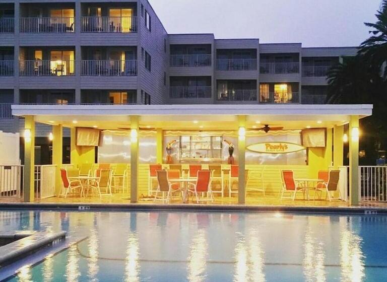 침실 1개 바다 전망 아파트, 2 Bed Condo With Balcony Facing Pool And Sunsets!