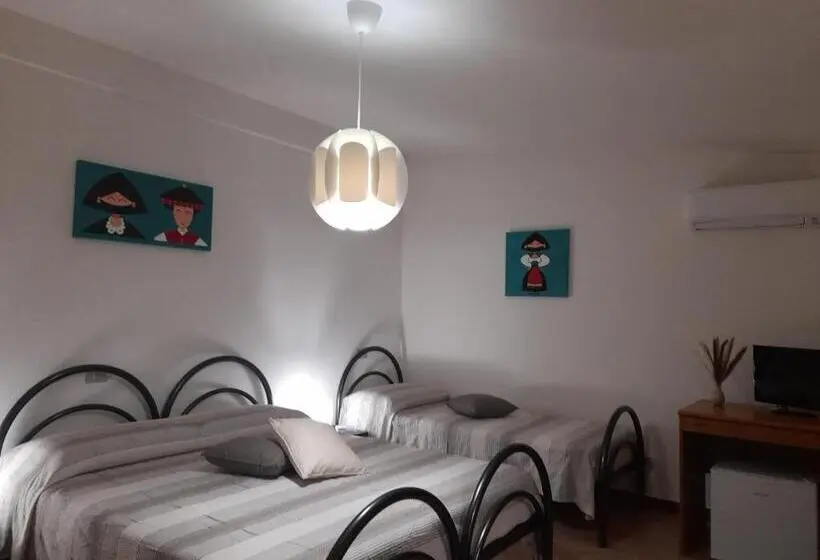 スタンダードトリプルルーム, Agriturismo Palas De Serra Country Resort