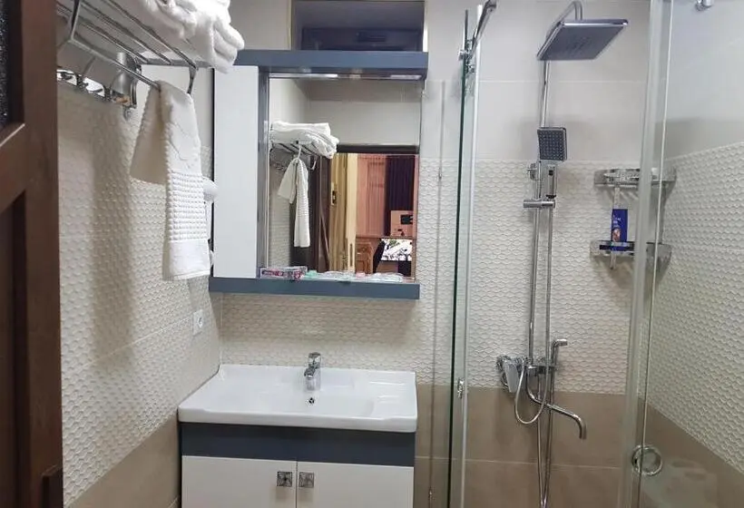 اتاق لوکس, Sharq