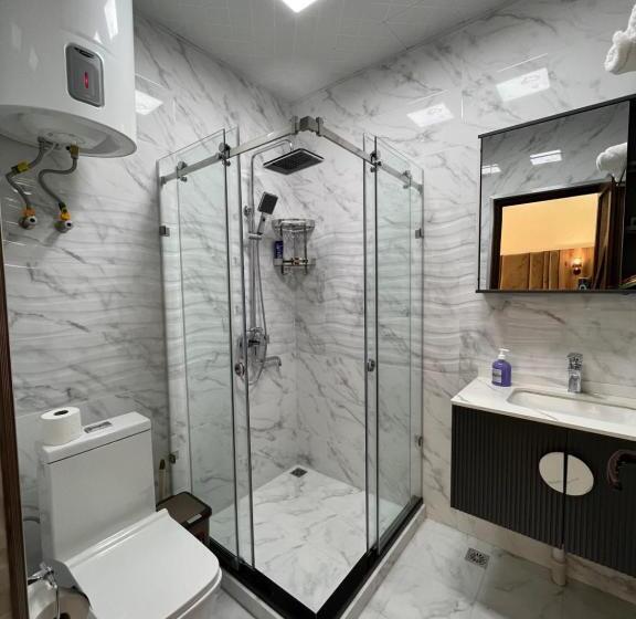 سوییت جونیور, Sharq