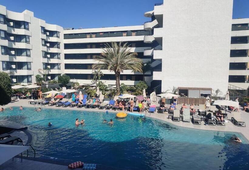 Апартаменты 1 Спальня Вид на Бассейн, Luxury Apartment With Pool View