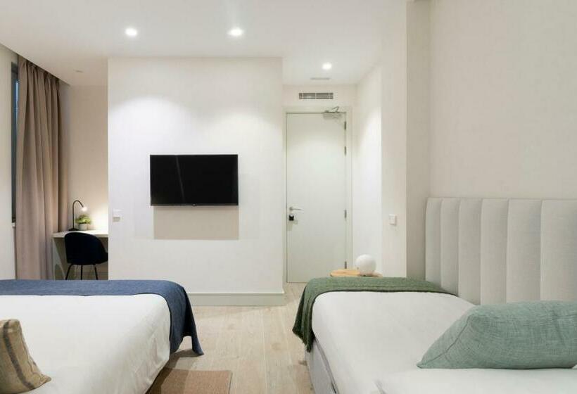 اتاق استاندارد سه نفره, Prado Rooms 46 Darya Living